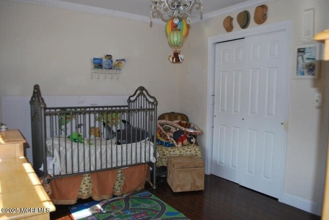 Building Photo - 203 Sunrise St