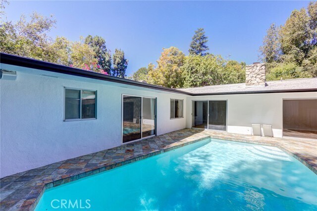 Building Photo - 2740 Hutton Dr