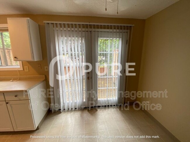 Building Photo - 3510 SE Sherry Ln