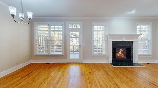 Building Photo - 3014 Gaston Cir