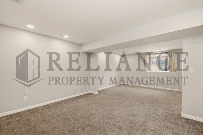 Building Photo - 1726 Black Oak Ct