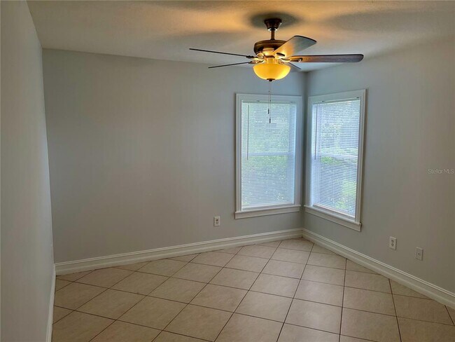 Building Photo - 713 Secret Harbor Ln