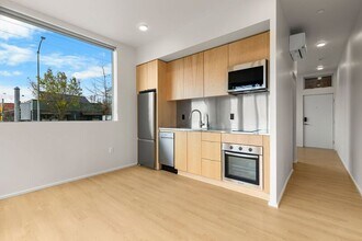 Building Photo - 7480 N Delaware Ave