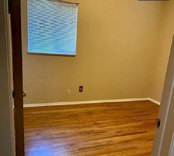 Guest Bedroom - 6898 Newman Street