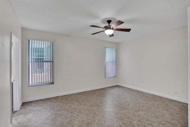 Building Photo - 11032 Boston Dr