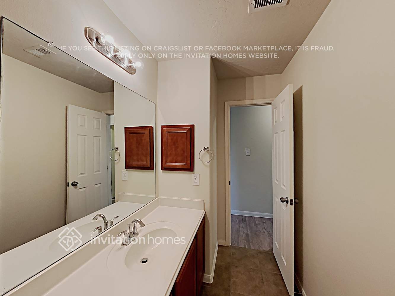 Building Photo - 1022 Bahia Vista Dr