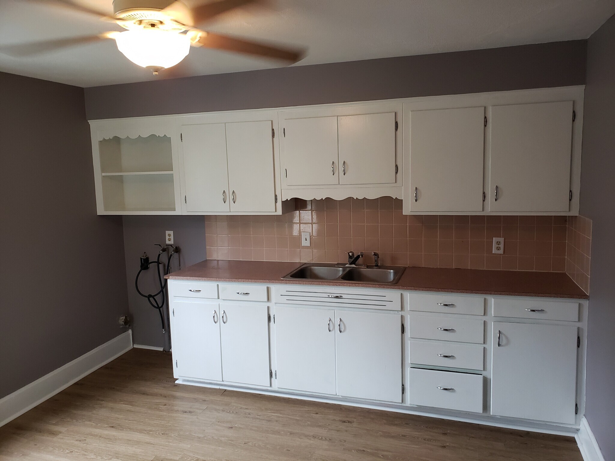 Building Photo - 1152 N Columbus St