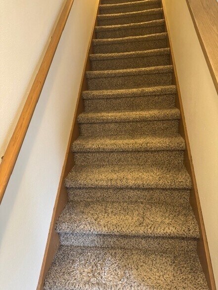 Building Photo - 9611 161st St E