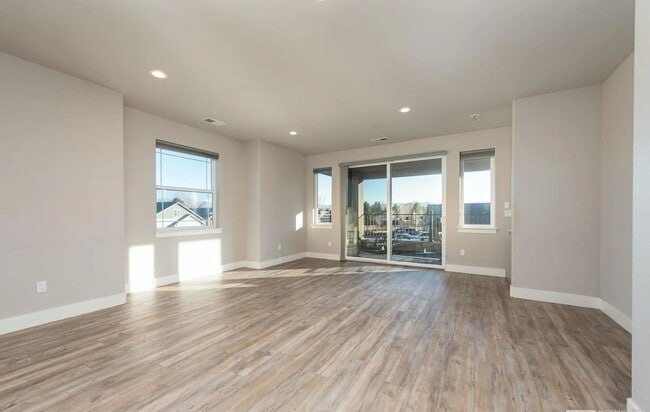 Building Photo - Gorgeous home in New Development
