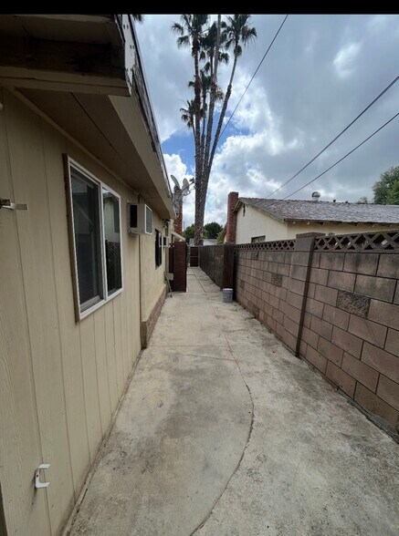 Building Photo - 7711 Sausalito Ave