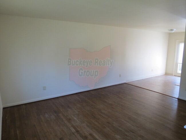 Building Photo - 1147 Mccarley Dr E Columbus, OH 43228