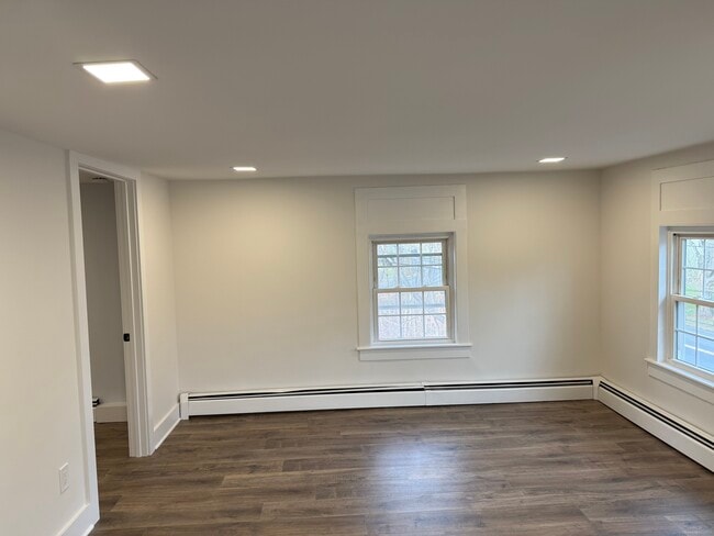 Building Photo - 141 Washington Rd