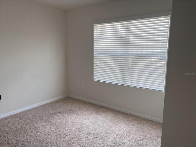 Building Photo - 609 Bernard Ln