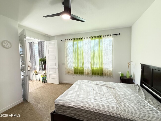 Building Photo - 127 E Gemini Pl