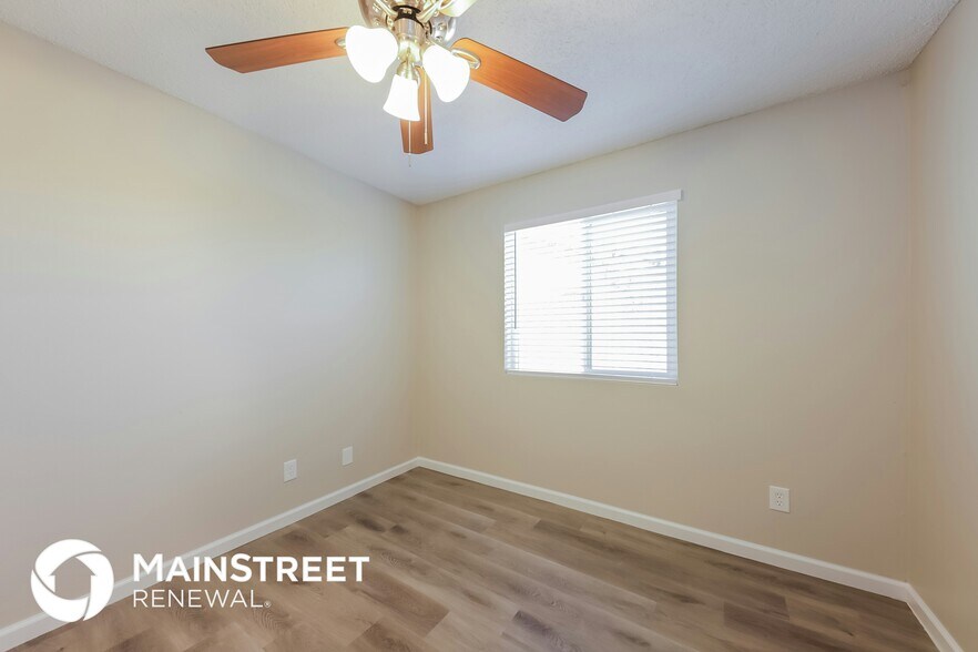 Building Photo - 4322 E Saint Catherine Ave