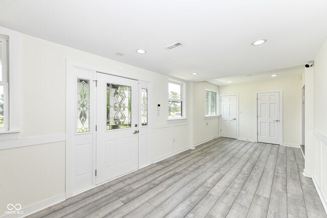 Building Photo - 6348 W 750 N