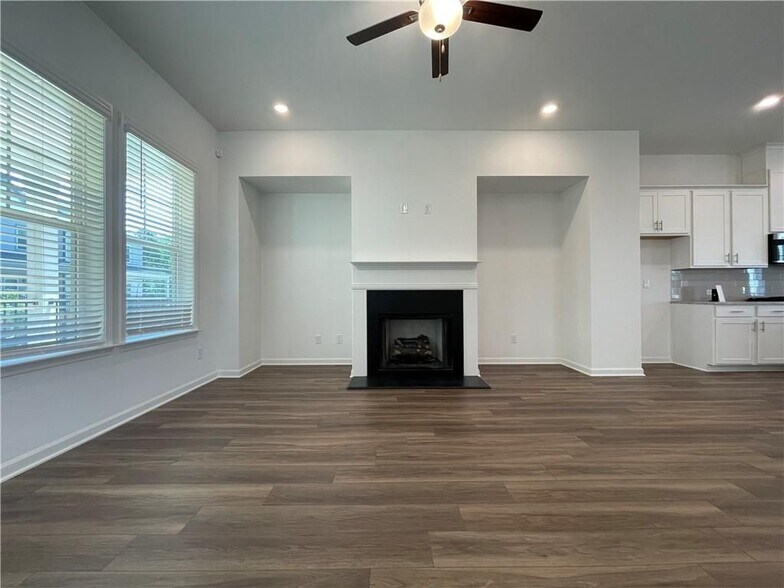 Building Photo - 1597 Tilden Ct