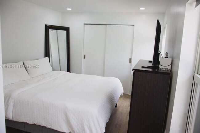 Building Photo - 25760 SW 127th Ct