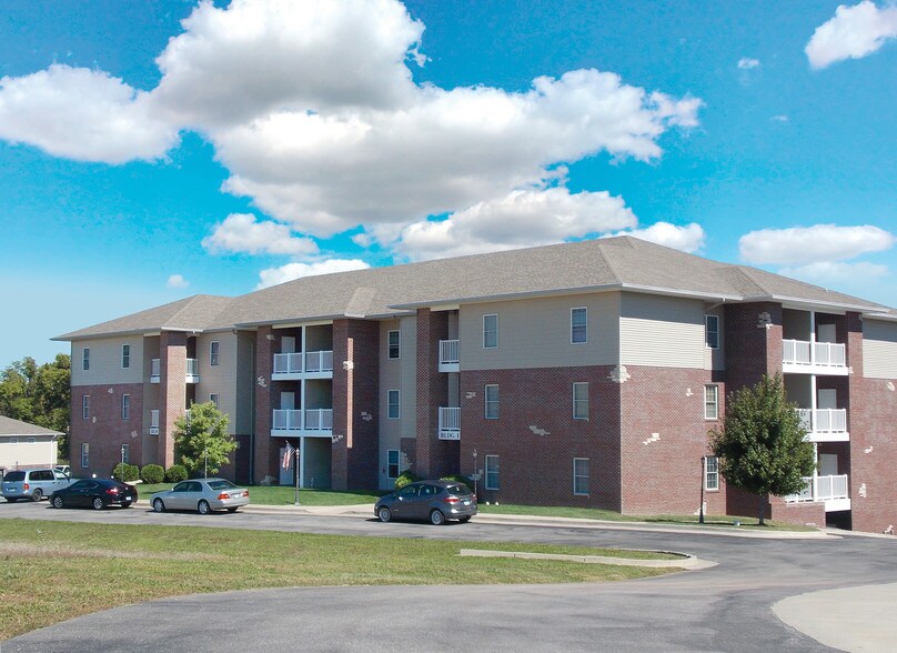 The Courtyards at Cherry Creek 2700 Cherry Creek Ct Jefferson City MO