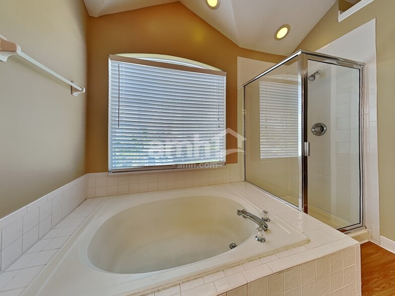 Building Photo - 3629 Berrywood Dr