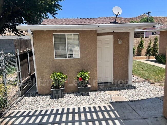 Building Photo - 29717 Hunstock St