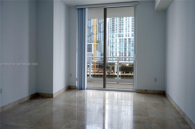 Building Photo - 901 Brickell Key Blvd