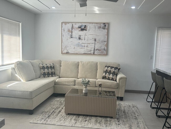 Building Photo - 217 SW 15th St