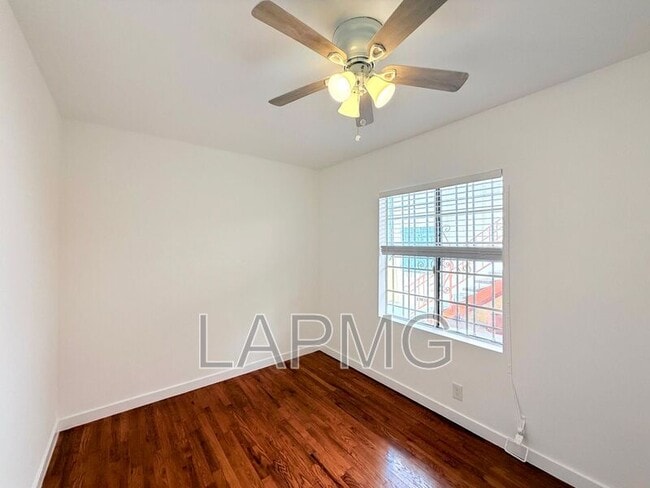 Building Photo - 637 Rose Ave