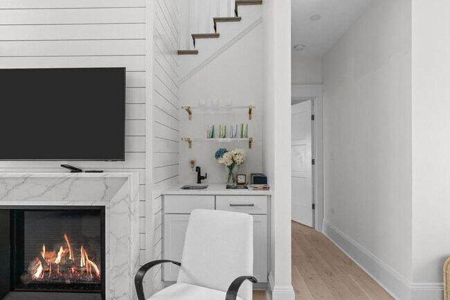 Building Photo - 45 Carnegie Abbey Ln