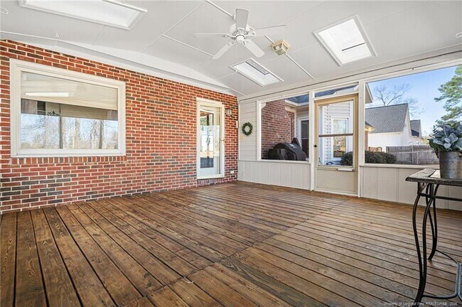 Building Photo - 2482 Celtic Dr