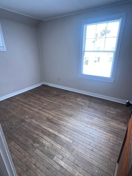 Building Photo - 255 Allen St