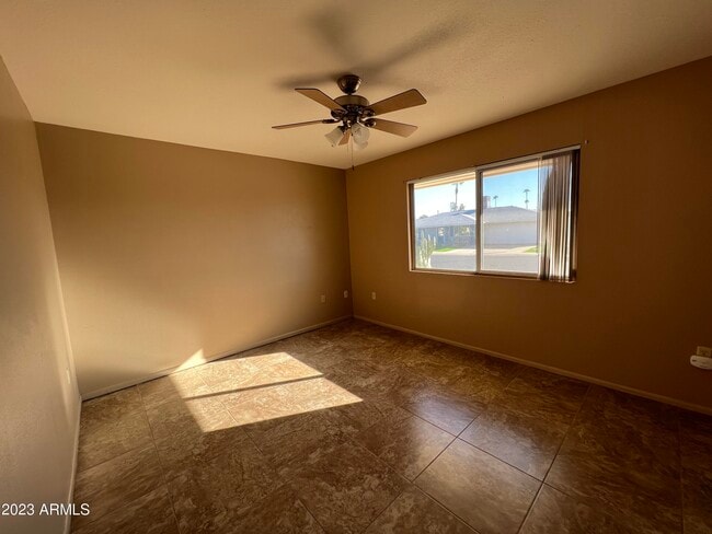 Building Photo - 10939 W Saratoga Cir