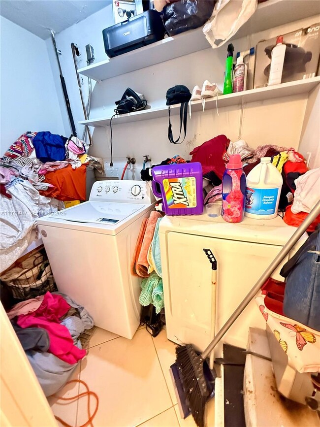 Building Photo - 7666 La Salle Blvd