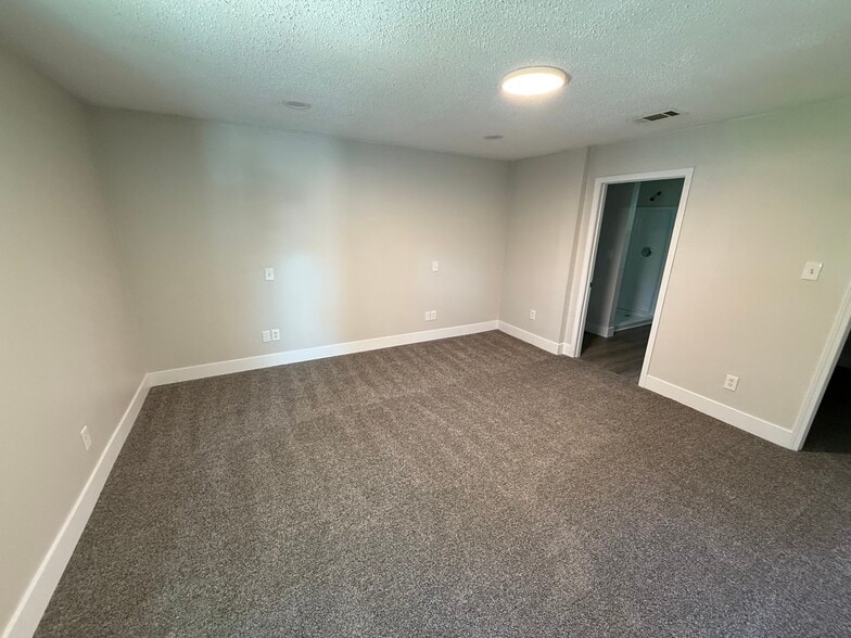 Building Photo - 1602 Cadillac Dr