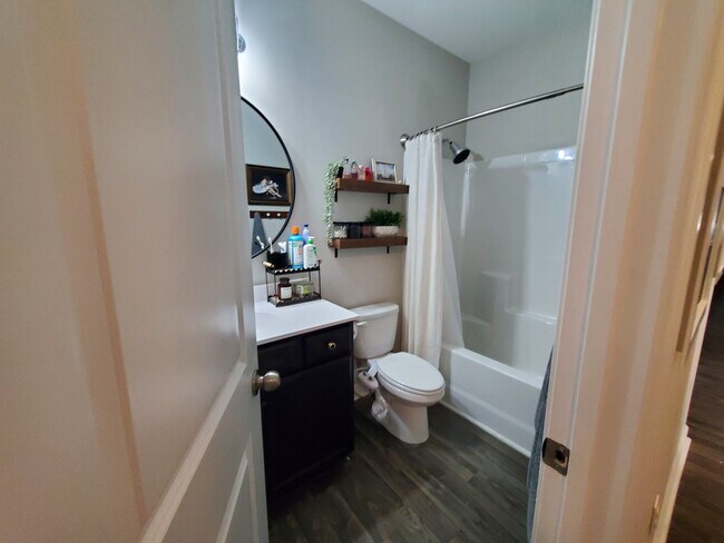 Building Photo - 158 Backfield Pl