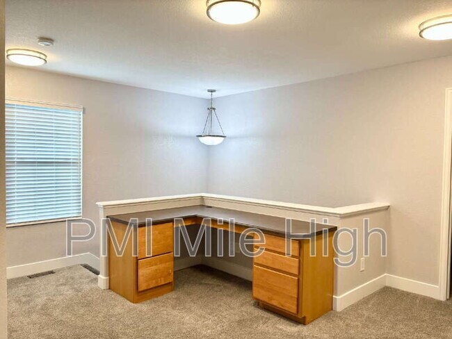 Building Photo - 12743 Leyden St