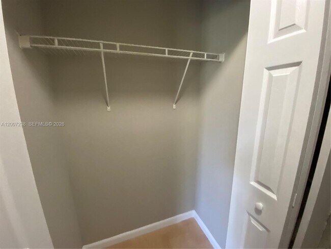 Building Photo - 3399 Foxcroft Rd