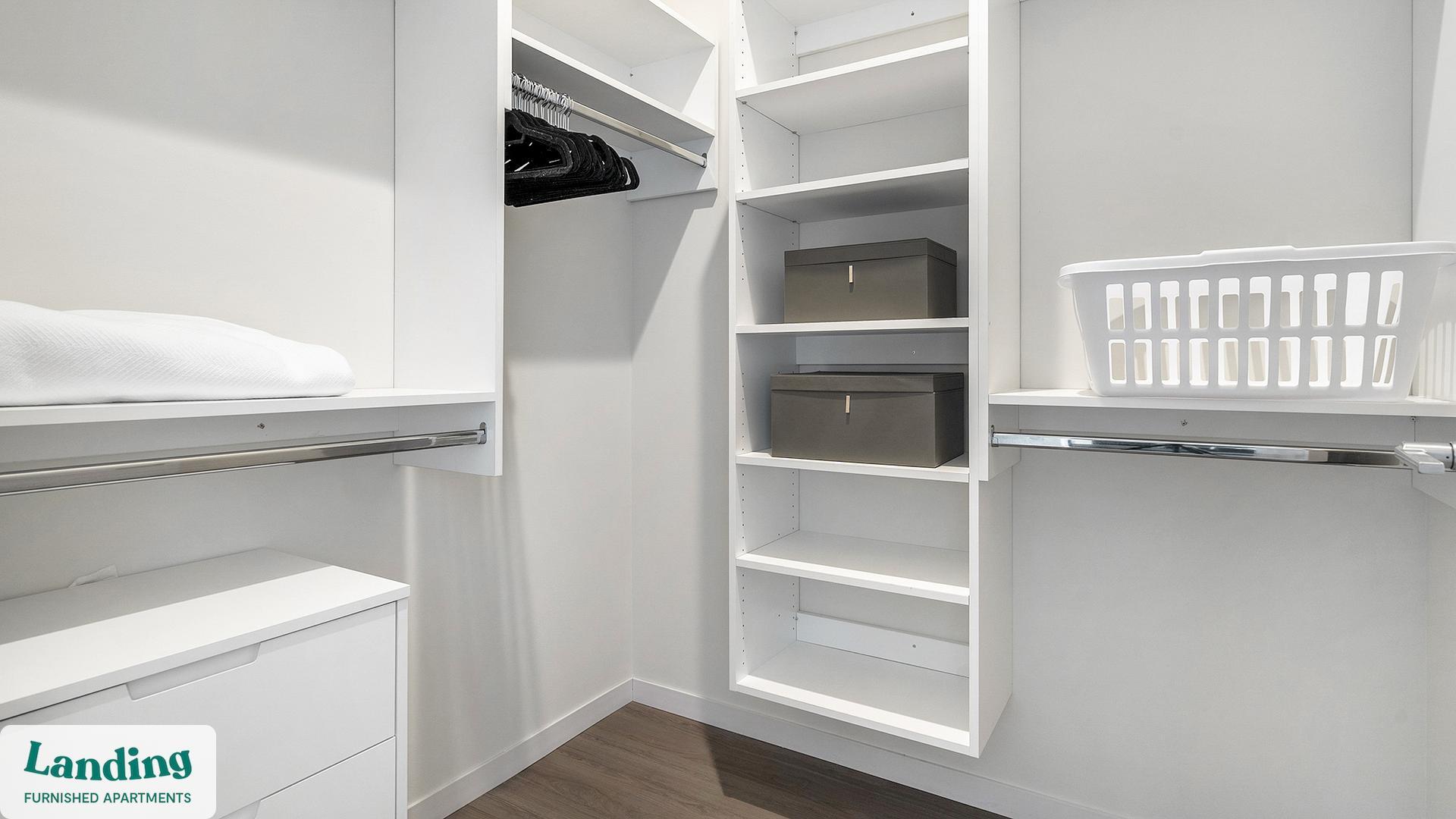 Building Photo - 2480-2522-2522 N Milwaukee Ave