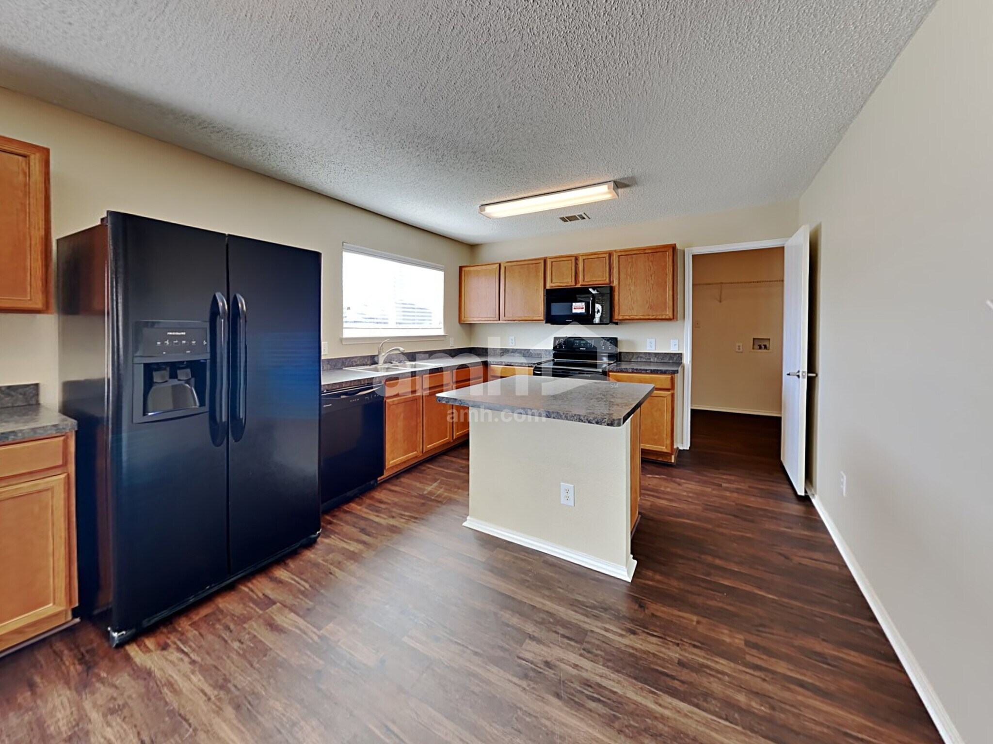 Building Photo - 1706 Santa Fe Trl
