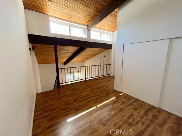 Building Photo - 5460 White Oak Ave