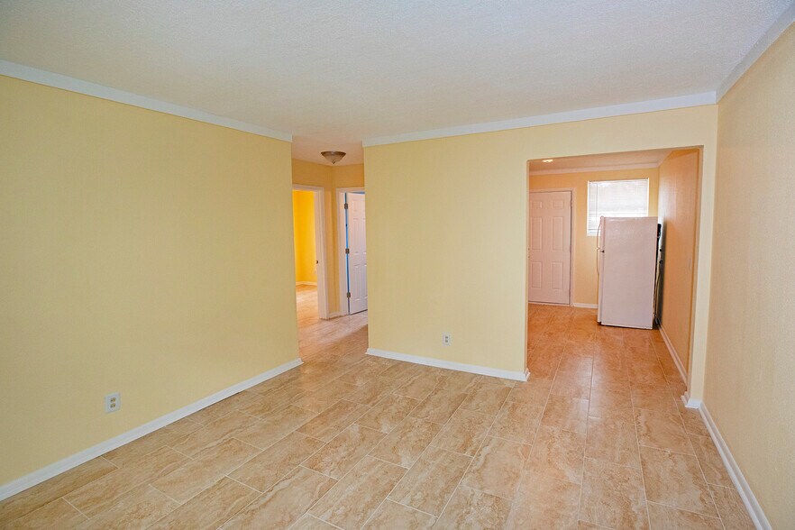 Building Photo - 1361 Bridier st