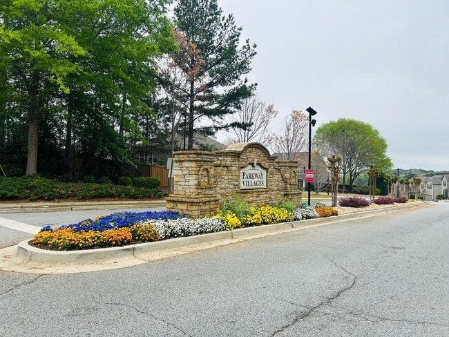 Building Photo - Beautiful 4 bedroom, 2.5 bathroom home In ...