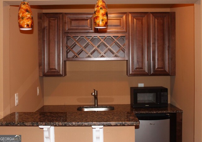 Building Photo - 356 Regal Pines Ct