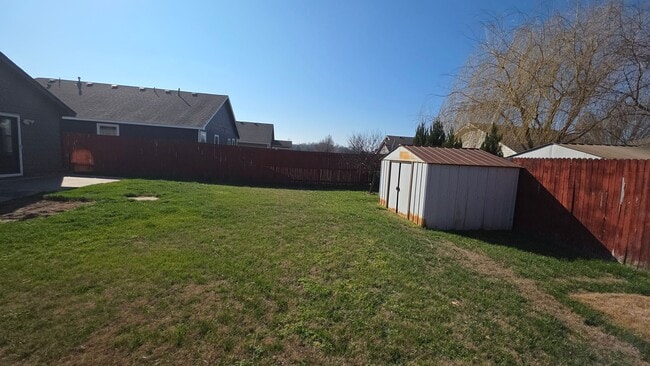 Building Photo - Clean 3 bed 2 bath  - Owasso schools
