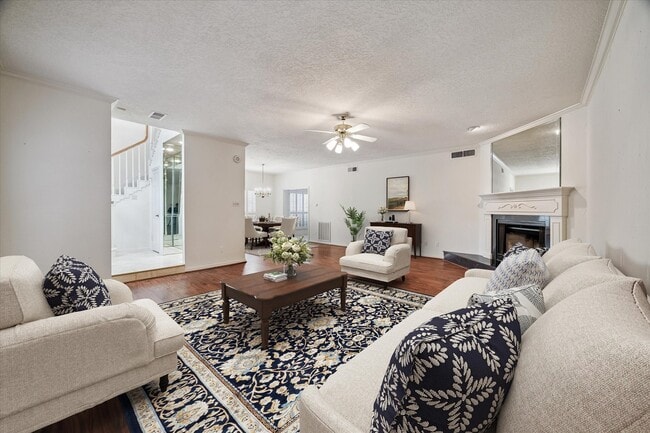 Building Photo - 2125 Bering Dr