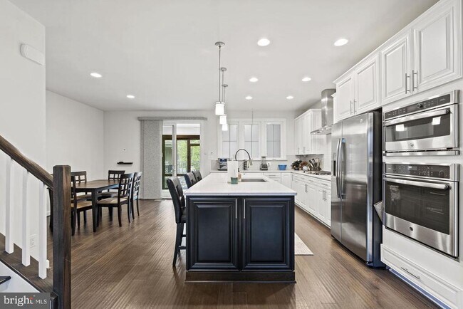 Building Photo - 3156 Goldenwave Ct