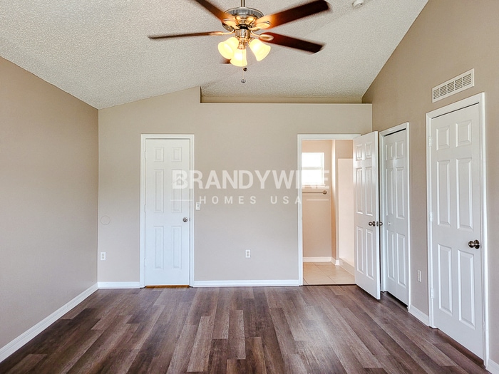 Building Photo - 2564 Courtland Blvd
