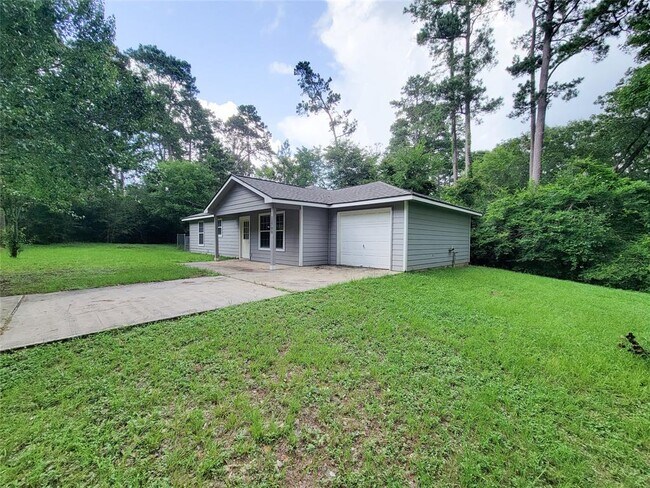 Building Photo - 12700 Royal Green Dr