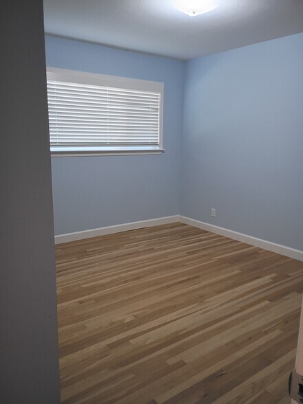 Bedroom 3 - 1519 Altamont Ave