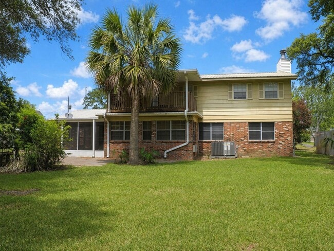 Building Photo - 212 Priscilla Dr